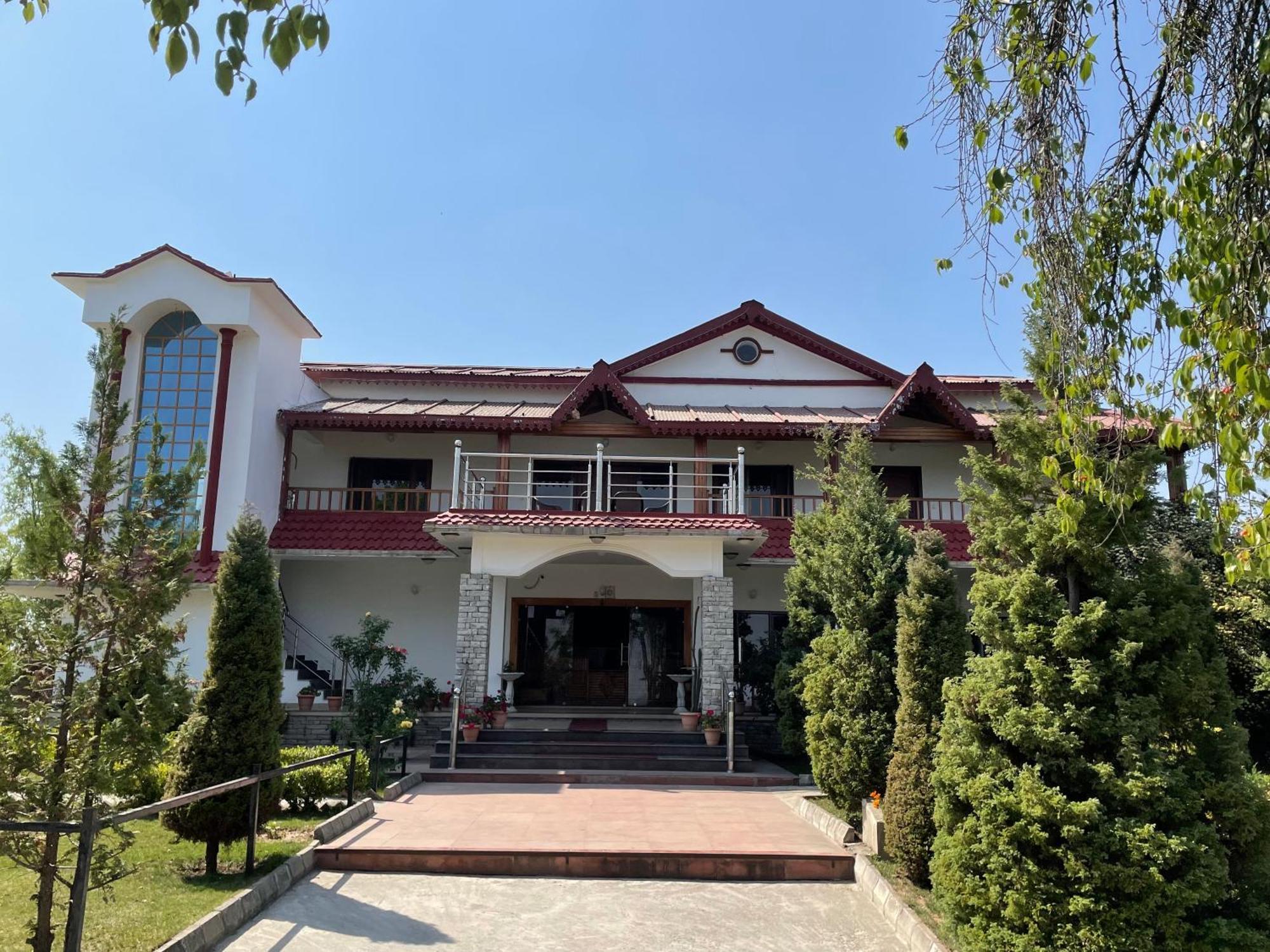 Shri Shail Inn Mukteshwar Ngoại thất bức ảnh